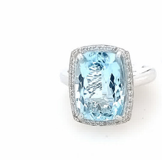 18ct White Gold 5.75ct Aquamarine and Diamond Ring
