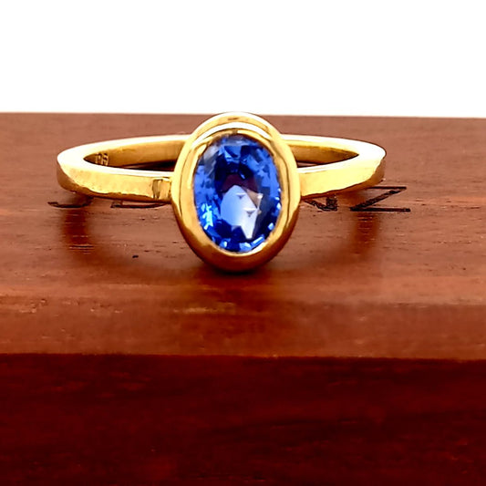 JBD Yellow Gold Oval Sapphire Ring