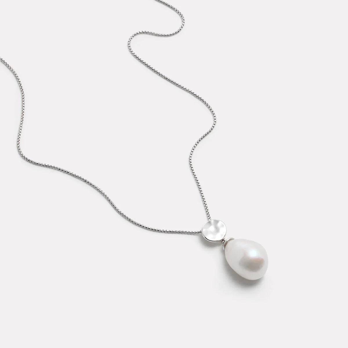 Najo Ocean Drift Pearl Necklaces
