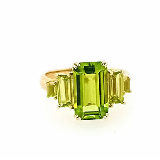9ct Yellow Gold Peridot Ring