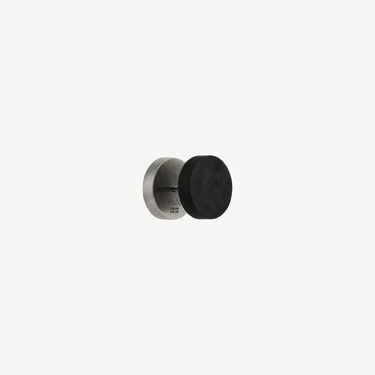 Najo Torque Men's Reversible Carbon Single Earring