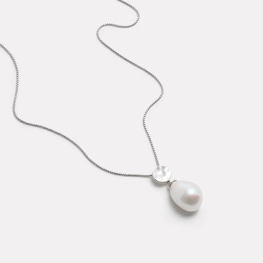 Najo Ocean Drift Pearl Necklaces