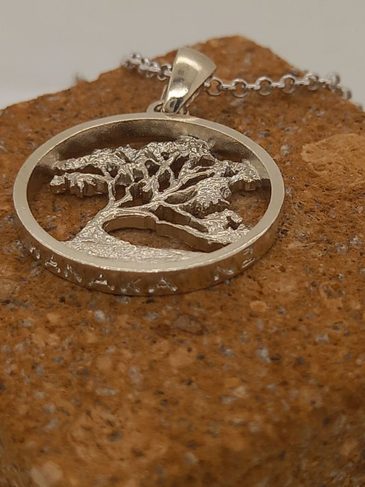 Wanaka Tree Large 9ct Yellow Gold Pendant and Chain