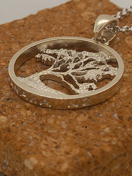 Wanaka Tree White Gold Pendant and Chain