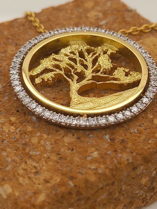 Wanaka Tree Gold and Diamond Pendant and Chain