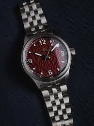 Zealandic Iceborne Pinot Noir Watch