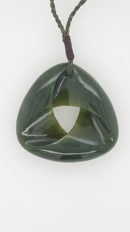 NZ Greenstone Mobius 3 Point Star