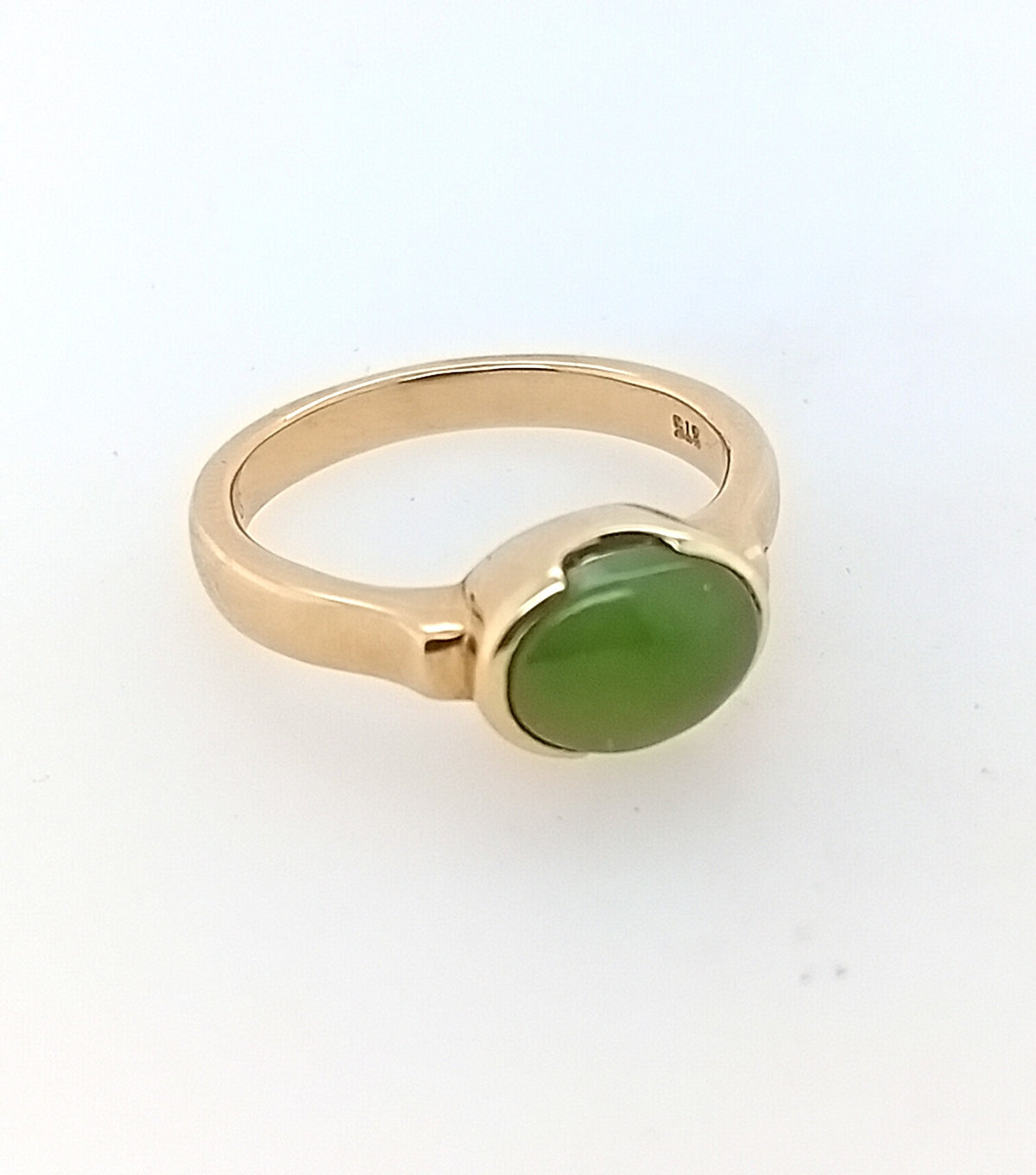9ct Yellow Gold Greenstone East to West Ring